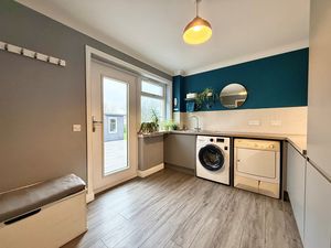 Photo 15- click for photo gallery